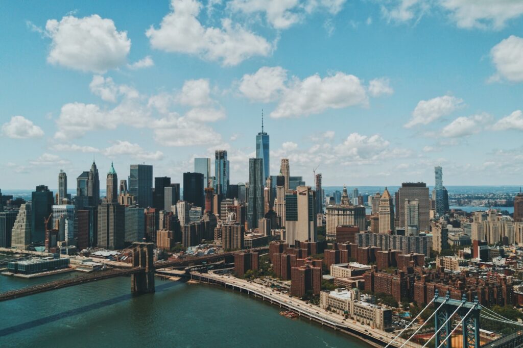 Free things to do in US cities: Brooklyn Bridge at sunset in New York City.